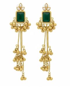 Boucles d'oreilles ethniques kashmiri géométriques en alliage de zinc de qualité supérieure, plaquées or, avec strass en cristal, légères, pour femmes, parfaites pour les occasions festives - Product Image 1