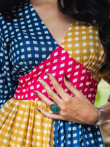 Nouvelle collection de robes maxi imprimées de style droit pour les fêtes à la plage, tenue de créateur pour un cadeau d'anniversaire, disponible chez Wholesale Dresses. - Product Image 2