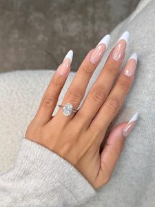 Anillo de Compromiso de Oro con Diamante Cultivado en Laboratorio de Corte Ovalado de 3.10 Quilates para Mujer |   Anillo de boda solitario con halo oculto |   Lujoso para Novias - Product Image 2