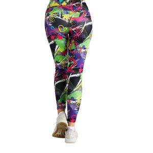 Leggings de sport pour femmes à taille haute, motif géométrique coloré personnalisé, extensibles et confortables, de qualité supérieure - Product Image 5