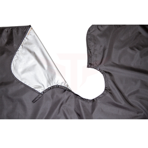 Cape de coiffure portable noire écologique en nylon et polyester, résistante à l'eau, pour salon de coiffure et barbier - Product Image 5