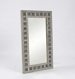 Miroir rectangulaire minimaliste moderne sur pied en bois clair, disponible à prix de gros. - Product Image 3