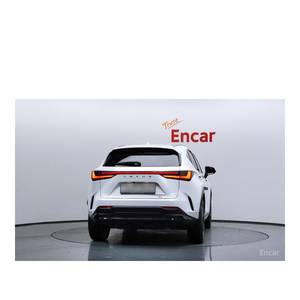 Lexus NX Premium 2024 con Cámara Trasera, Asientos de Cuero, Volante a la Izquierda - 25,353 km, Modelo 2024/11 - Product Image 4