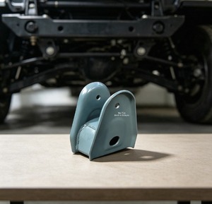 Support d'égaliseur en acier robuste WAI TICK MALAYSIA pour systèmes de suspension de semi-remorques - Product Image 1