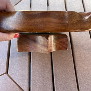 Plateau tournant en bois fait main en forme de fleur avec 7 compartiments, grain de bois naturel poli, design Wabi Sabi - Product Image 2