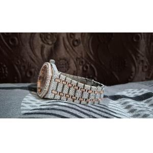 Montre de luxe analogique en acier inoxydable avec cadran en moissanite et pierres étincelantes, idéale pour les mariages - Grande Vente - Product Image 6