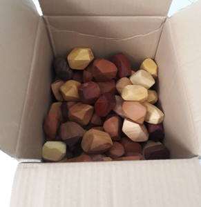 Colección de Rocas de Madera Tumi Ishi Hecha de Madera Maciza para Decoración de Interiores y Juego de Mesa, Vietnam - Product Image 3