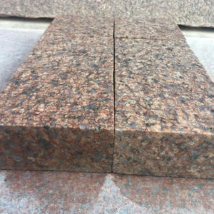 Dalles de granit rouge impérial de type bloc pour la décoration murale de cuisines et salles de bain, villas et hôpitaux, export en vrac d'Inde - Product Image 4