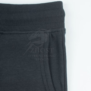 Ensemble de survêtements d'hiver élégants pour hommes – Survêtements de sport décontractés à manches longues personnalisables en vente - Product Image 6