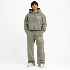 Conjunto Deportivo VOCKSIN para Hombre, Sudadera con Capucha Extra Grande Color Verde Salvia y Pantalones Anchos, 100% Algodón, Forro Polar Transpirable para Invierno - Product Image 1