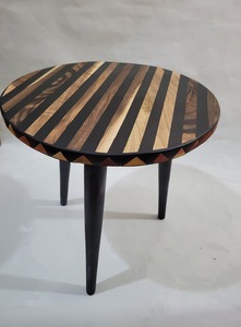 Tablero de Mesa Redondo de Resina |   Superficie Pulida Hecha a Mano para Muebles de Comedor, Proyectos Hoteleros y Decoración de Interiores - Product Image 2