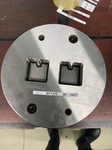 Matrice d'estampage VMMP/ODM/OEM pour carton / Matrices d'extrusion / Alliages d'acier SKD61/SKD11 Vietnam - Product Image 1
