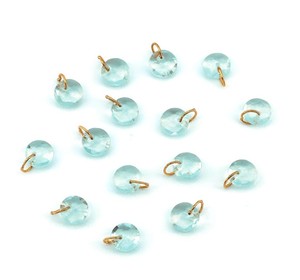 Pendentif en pierre précieuse aquamarine facettée |   Breloque ronde en verre plaqué or |   Fournitures pour la fabrication de bijoux - Product Image 1