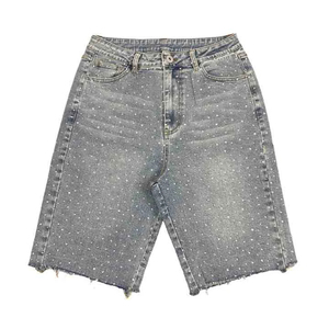Shorts en jean pour hommes, style streetwear, personnalisés, délavés vintage, avec strass, par un fabricant de denim - Product Image 1