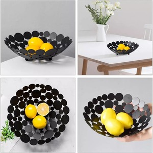 Nouvel Arrivage – Bol décoratif à bord ondulé blanc 16x12x5 pouces - Product Image 2
