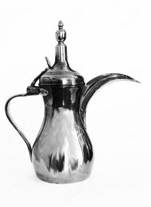 Middle Eastern Metal Coffee Pot With Long Spout And Lid For <b>Tea</b> Drinking Durable Design - Product Image 1