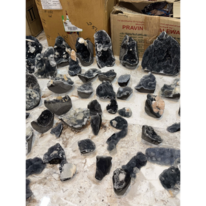 Calcedonia Negra Natural Pulida, Piedra Preciosa de Alta Calidad para Joyería y Suministro al por Mayor - Product Image 2