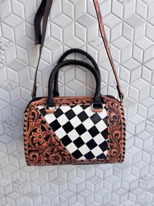 Sac à bandoulière pour femme, style bohème à motif damier, de luxe, de créateur, en cuir sculpté à la main, sac à main Speedy, style gypsy - Product Image 1