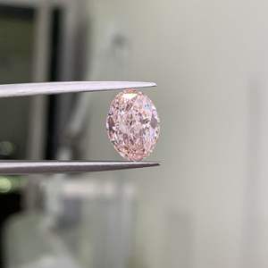 เพชรทรงรี 1.05 กะรัต ขายส่ง ได้รับการรับรองจาก IGI ความสะอาดระดับ VVS เพชรเม็ดเดี่ยวสำหรับทำเครื่องประดับ เพชรแฟนซีสีชมพู CVD ผลิตในห้องปฏิบัติการ - Product Image 3