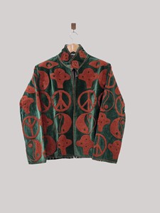 เสื้อแจ็คเก็ตบอมเบอร์กำมะหยี่สีเขียว พิมพ์ลายหยินหยางสีแดง แขนยาว คอตั้ง ปิดด้วยซิป เหมาะสำหรับผู้ใหญ่ ใส่ได้ในฤดูใบไม้ร่วง - Product Image 2