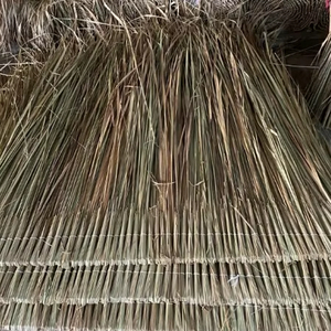 Panneaux de toiture en chaume naturel pour hôtels et complexes hôteliers, fabriqués au Vietnam, pour la construction extérieure estivale - Product Image 1