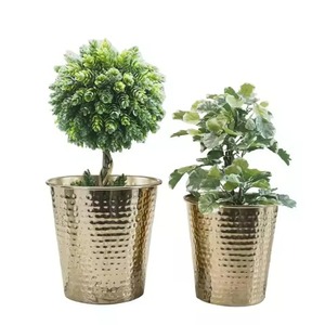 Jardinière en métal contemporaine, pot décoratif pour plantes, conteneur à fleurs intérieur/extérieur, décoration pour la maison et le jardin - Product Image 2