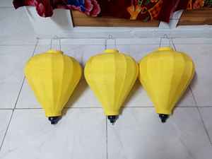 Lanterne en soie vietnamienne fabriquée à la main pour le nouvel an lunaire décor de festival traditionnel célébration de mariage et utilisation du jardin extérieur - Product Image 4