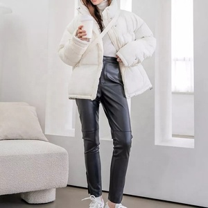 Derniers modèles à la mode Veste matelassée en duvet matelassée de haute qualité sur mesure pour femmes en vente en gros - Product Image 5
