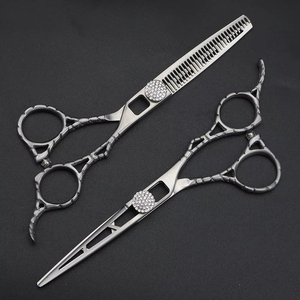Ciseaux à effiler professionnels en acier inoxydable 440C de 6 pouces avec manche ergonomique mat et creux – Qualité supérieure pour barbier - Product Image 2