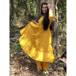 Ensemble de costume en rayonne jaune avec travail Sikhiya Gota, taille XS, hauts à manches trois-quarts pour usage quotidien - Product Image 4