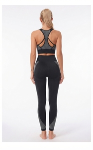 Ensemble 2 pièces de sport pour femme : haut de yoga à manches longues, coupe ajustée, séchage rapide, sans coutures, taille haute, avec logo sur le devant et la taille - Product Image 3