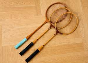 Raqueta de Bádminton de Madera Unisex Personalizable en Todos los Tamaños y Colores, con Empuñadura Suave Antideslizante, Red Resistente y Logotipo Personalizado - Product Image 4