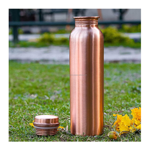 Botella de agua de cobre puro para una hidratación elegante de fitness con diseño tradicional ecológico y para agua hirviendo - Product Image 4