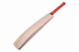 Batte de cricket classique en bois avec poignée rouge, design durable pour l'entraînement et le jeu au cricket - Product Image 2