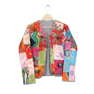 Chaqueta Corta de Mujer, Estilo Kimono, de Algodón Acolchado con Estampado Artesanal, Transpirable, con Borde Crudo - Product Image 2