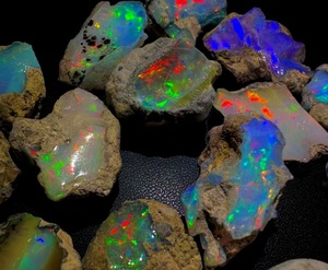 Lot de pierres précieuses d'opale naturelle brute en gros, opales brutes non taillées en vrac pour la découpe et la fabrication de bijoux - Product Image 1