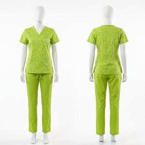 Ensemble de blouses médicales unisexe en tissu Dobby 170 GSM de qualité supérieure, polyester et élasthanne, imprimé vert lime, avec logo personnalisé sérigraphié, uniforme OEM - Product Image 1
