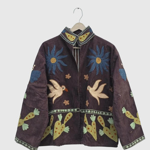 เสื้อแจ็คเก็ตคอจีนปักลายดอกไม้ด้วยมือ แขนยาว ไซส์ใหญ่ สำหรับผู้ใหญ่ ใส่ได้ในฤดูใบไม้ร่วง ผ้าคอร์ดูรอย ผ้าฝ้าย สไตล์ไพรรี่ชิค - Product Image 1