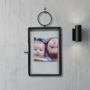 Cadre photo vertical en métal de conception artisanale, rectangulaire, en laiton, avec verre, finition noire, à suspendre au mur, décoratif Pf1098 - Product Image 2
