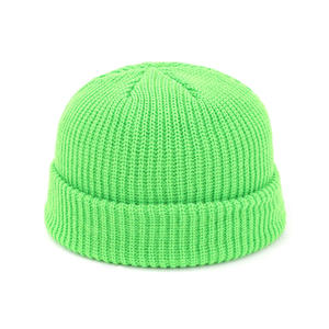 Bonnet en laine personnalisé en gros avec logo sur mesure – Fabricant de bonnets pour les détaillants de streetwear aux États-Unis - Product Image 1
