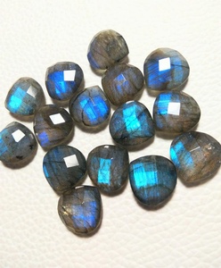 Efectos ópticamente especiales Labradorita azul natural Briolette Forma de pera Piedra preciosa suelta Corte de arco iris con función de cambio de color - Product Image 3