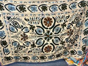 Dupatta Tradicional Bordada con Flores, Dupatta Étnica Bordada a Mano, Dupatta con Bordado Floral, Estola Tradicional Bordada - Product Image 2