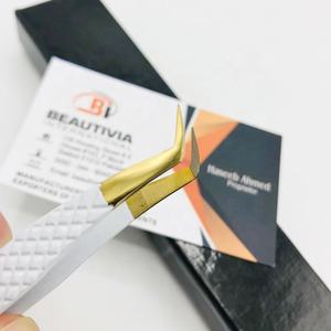 Pinzas de extensión de pestañas de acero inoxidable de 65 grados con logotipo personalizado, Punta puntiaguda con agarre fuerte y pinzas de pestañas de fibra blanca - Product Image 1