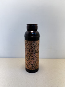 Premium Black Laser Etched Pure Copper Water Bottle 950ml Floral Vine Pattern Ayurvedic Flask Dual Tone Sports Metal Drinkware - Product Image 5
