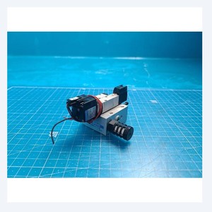 Vanne solénoïde double 4 voies Koganei A040-4E2-11W+040M2AJ-11W, utilisée comme pièce détachée pour équipement semi-conducteur Legacy - Product Image 4