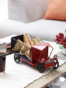 Nouveauté : Grand plateau de service en métal avec compartiments pour servir des snacks, des fruits secs, des bonbons et des noix lors de fêtes et d'événements - Product Image 2