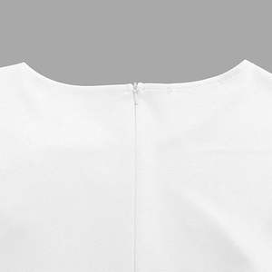 Robe Polo Moulante Élégante pour Femme - Coupe Sportive Ajustée - Robe en Coton Piqué à Manches Courtes Personnalisable avec Logo pour Femme - Product Image 6