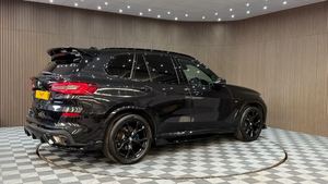 BMW X5 3.0 XDrive 30D Negro M Sport 2022 Usado con 1 Año de Garantía - Product Image 3