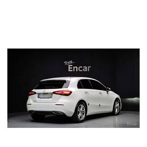 Mercedes-Benz Clase A A220 Hatchback 2023/12, 25,608 km, Volante a la Izquierda, Cámara Trasera, Estándar de Emisiones Euro V - Product Image 2