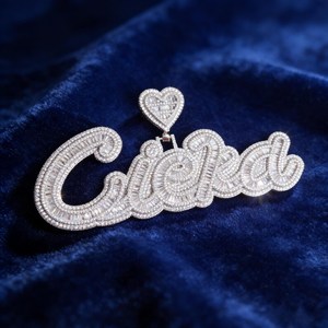 Pendentif Moissanite Iced Cursed en Argent 925, Coupe Ronde Brillante, Breloque Lettre, Style Hiphop, Bijou Unisexe, Sertissage à Griffes, Pour Soirée - Product Image 3